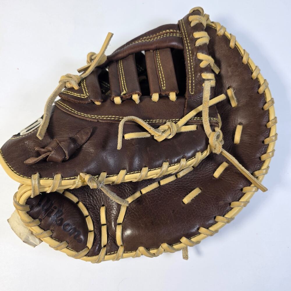 Wilson Showtime A800 First Base Brown Leather Baseball Glove Right Hand Throw
